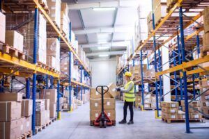Comment aménager efficacement un entrepôt ?